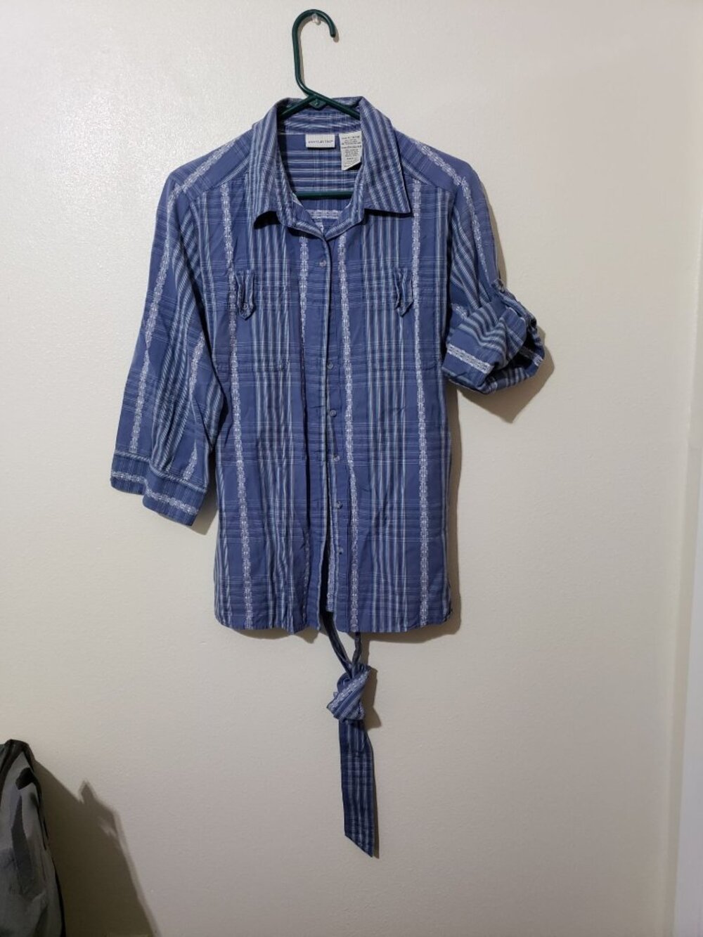 White Stag blue striped, 3/4 tabbed sleeve, 100% cotton, belted blouse, size XL